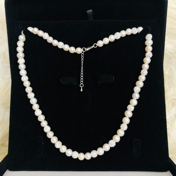🔥LAST ONE🔥Gorgeous Freshwater Pearl Necklace - Picture 5 of 9